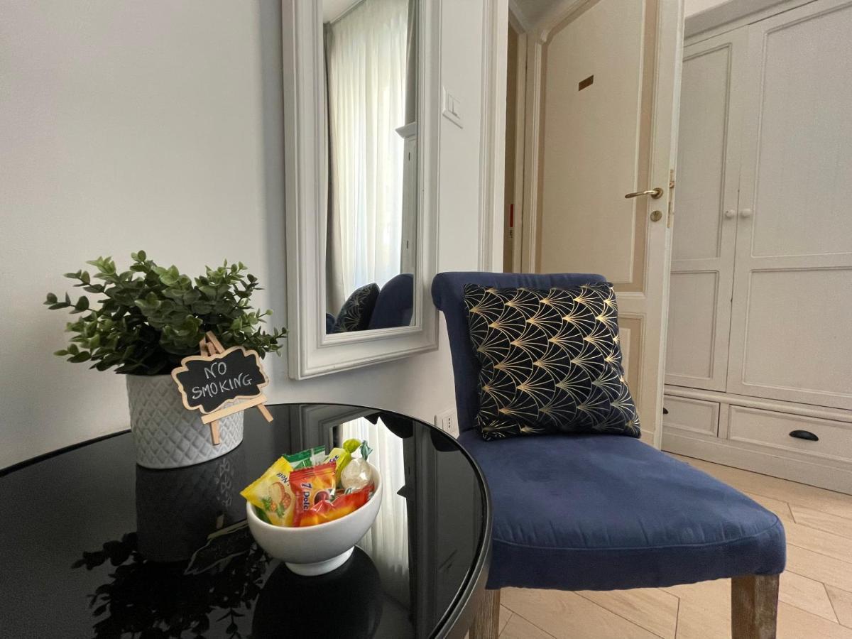 Ad Cavour Luxury Rooms - By Ad Roma Exterior photo